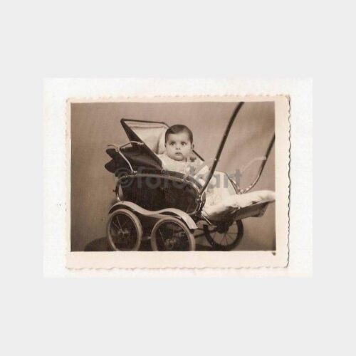 Çocuk Arabası Küçük Ebat Fotoğraf