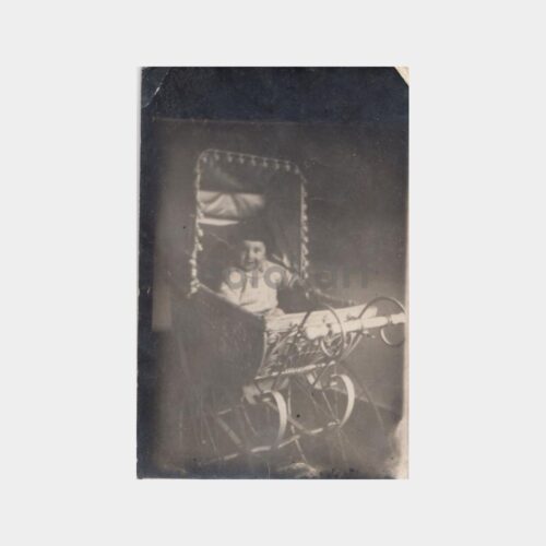 1930 Çocuk Arabası Konulu Fotoğraf