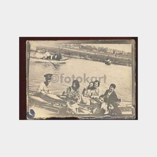 İstanbul Derede Sandal Sefası Fotoğraf