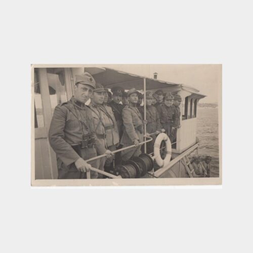 1935 Askerler Boğaz Vapurunda Fotoğraf