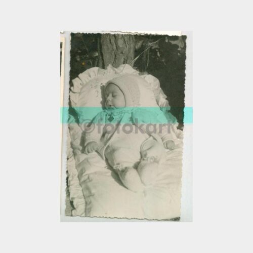 1953 Bebek Yatağında Görünüş Fotoğraf