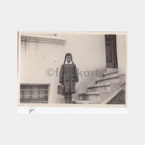 1940 Çantalı Kız Öğrenci Fotoğraf