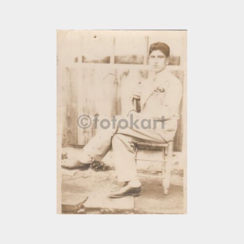 1928 Dış Mekan Genç Delikanlı Konulu Fotoğraf