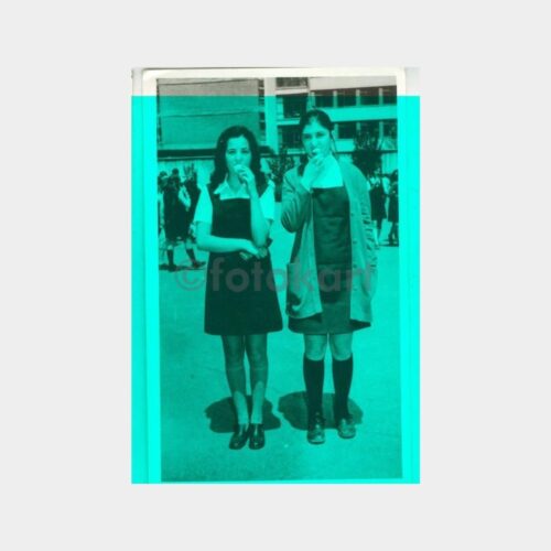 1980 Dondurma Yiyen Kızlar Fotoğraf