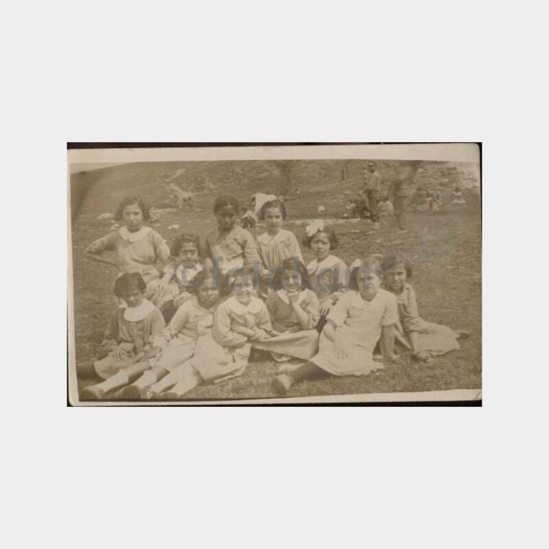 İlkokul Öğrencisi Kızlar Görünüş Fotoğraf