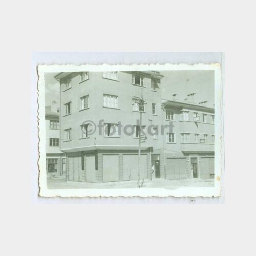 1950 İstanbul Cadde Sokak Evler Görünüş Fotoğraf