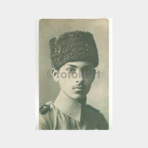 1920 Kalpak Başlıklı Genç Fotoğraf