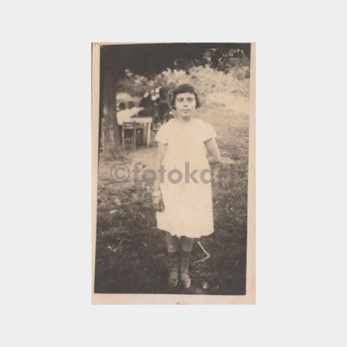 1933 Kız Çocuk Mesirede Görünüş Fotoğraf