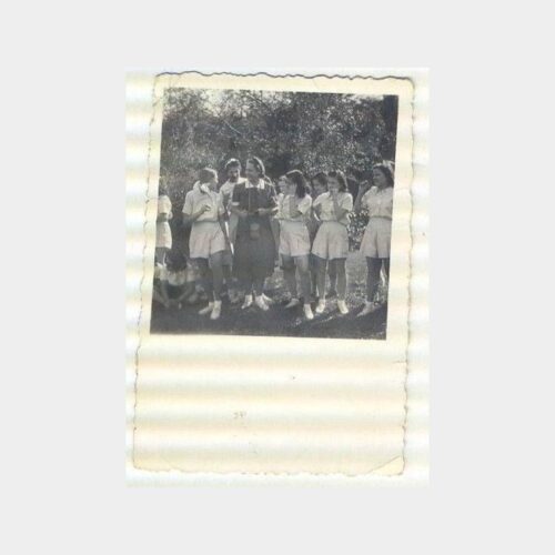 Kız Öğrenciler Gezintide Fotoğraf