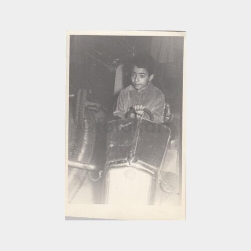 1954 Lunapark Çarpışan Otolarda Çocuk Fotoğraf