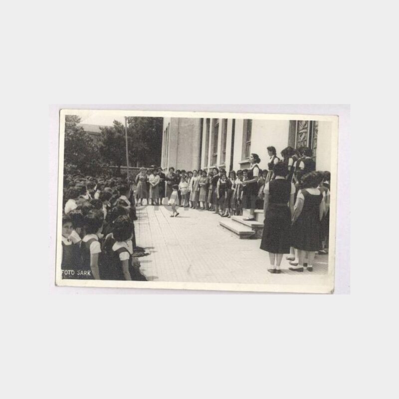 Foto Şark Laleli - Okul Tören Görünüş Fotoğraf