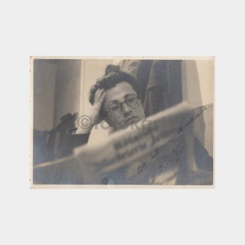 1949 Okuyan Bay Konulu Fotoğraf