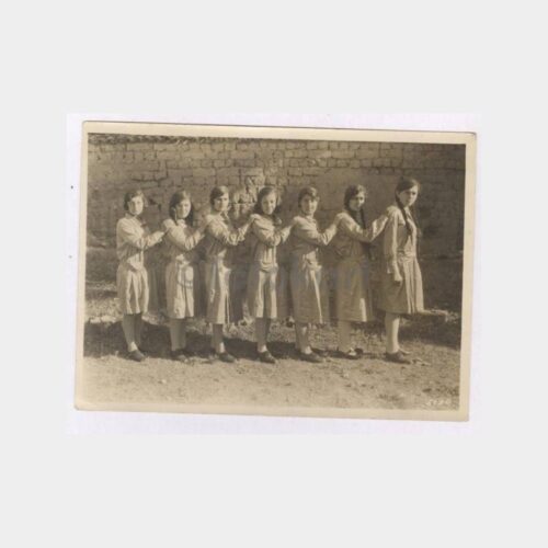 1931 Örgülü Saçlı Kız Öğrenciler Görünüş Fotoğraf