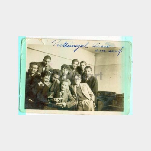1948 Pertevniyal Lisesi Sınıf Grup Fotoğraf