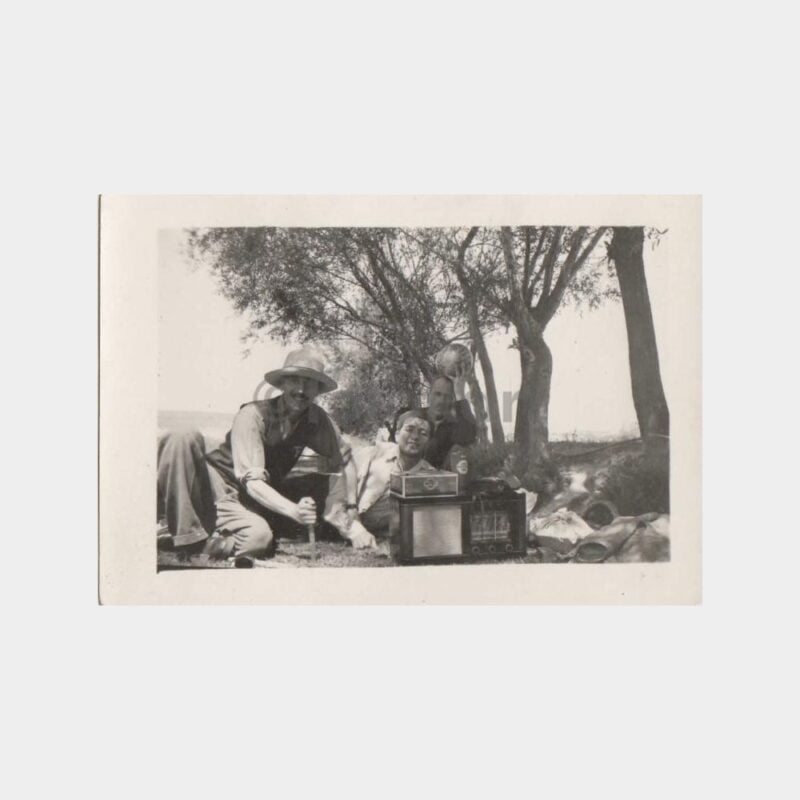 1945 Radyo Konulu Fotoğraf