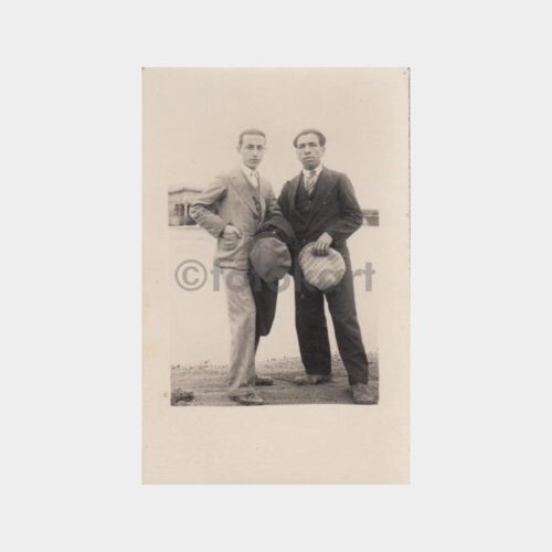 1930 Dış Mekan - Şapkalı İki Bay Fotoğraf