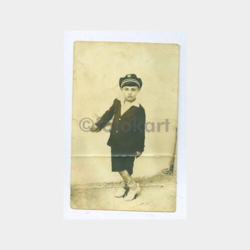 1929 Şapkalı Öğrenci Çocuk Görünüşü Fotoğraf