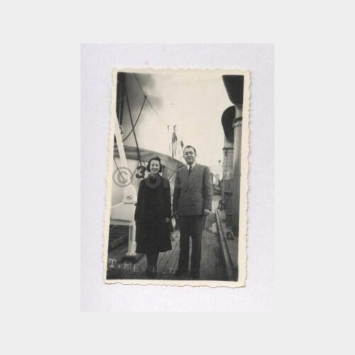 1939 Sus Vapuru Güvertesinde Çift Fotoğraf