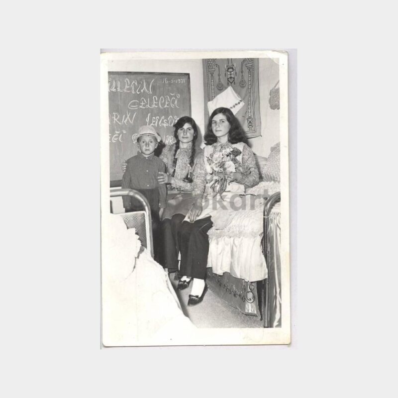 1971 Taşra Kızları Görünüş Fotoğraf