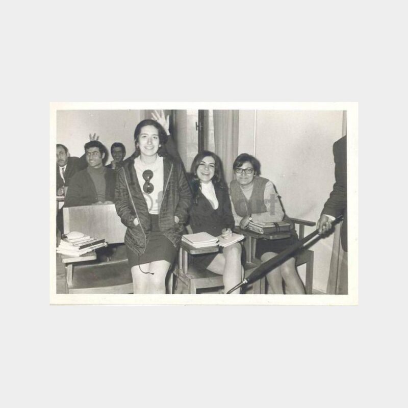 1973 Üniversite Gençler Sınıfta Fotoğraf