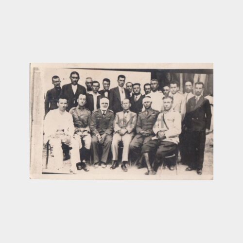 Yaralı Asker ve Grup Fotoğraf