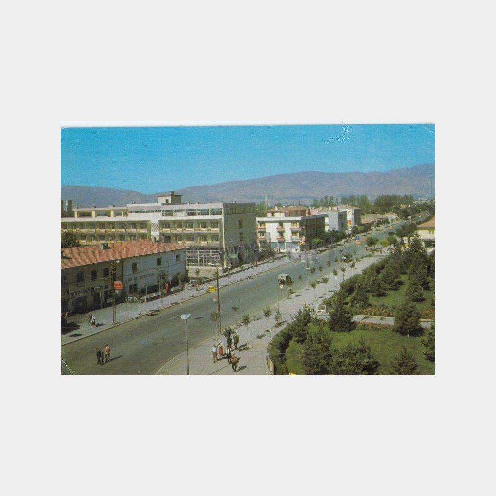 1976 Erzincan Ana Cadde Görünüş Kartpostal