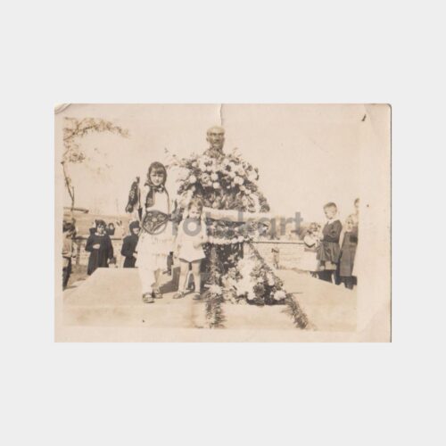 1940 Ata Büstü Önünde Tören Kutlama Fotoğraf