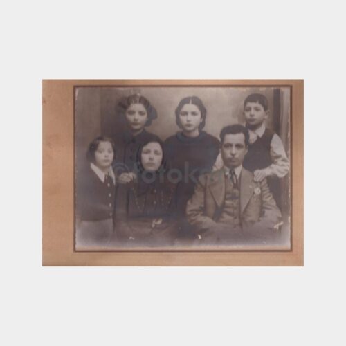 dort-cocuklu-aile