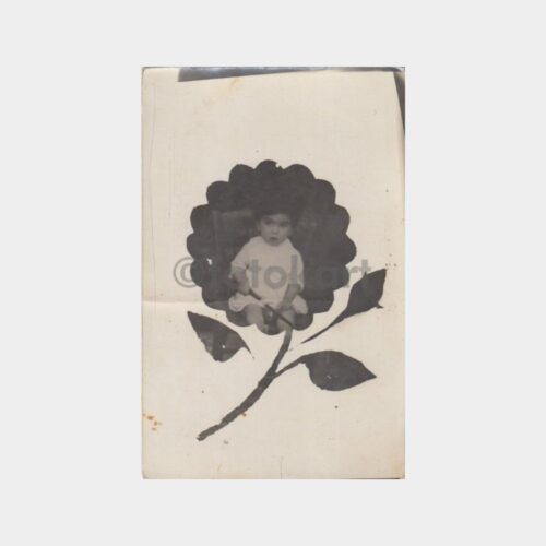 1930 Çiçek Deseni içinde Çocuk Konulu Fotoğraf