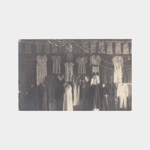 1930 Okul Elişi Giysi Sergisi Konulu Fotoğraf