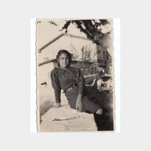 1940 Bahçede Kız Konulu Fotoğraf