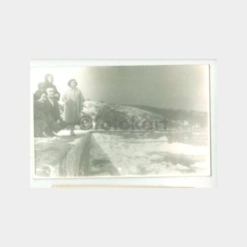 1954 Boğaziçi Buz Kütleleri Sahilde Fotoğraf