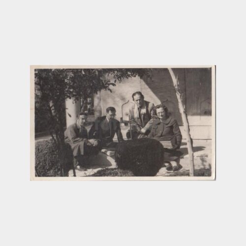 1960 Çeşme Başında Grup Molası Konulu Fotoğraf