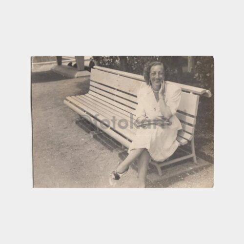 1949 İstanbul Hanımefendisi Konulu Fotoğraf