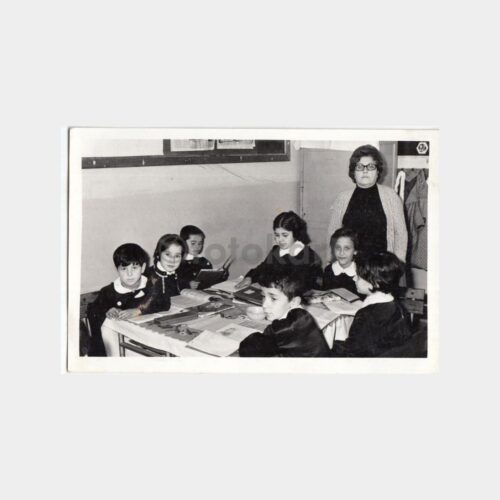 1970 Okul Sınıfı Öğrenciler Konulu Fotoğraf