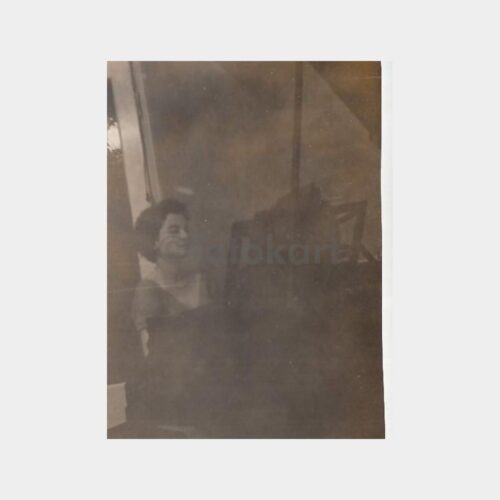 Albümden -Piyano Başında- İlginç Konulu Fotoğraf