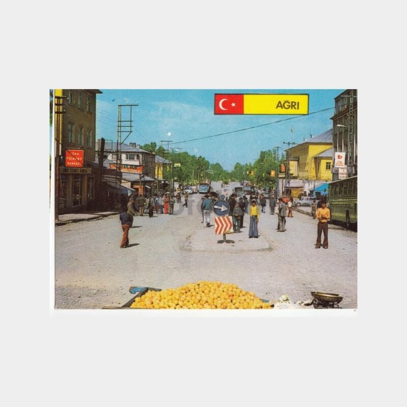 1975 Ağrı Ana Caddesi Görünüşü Kartpostal