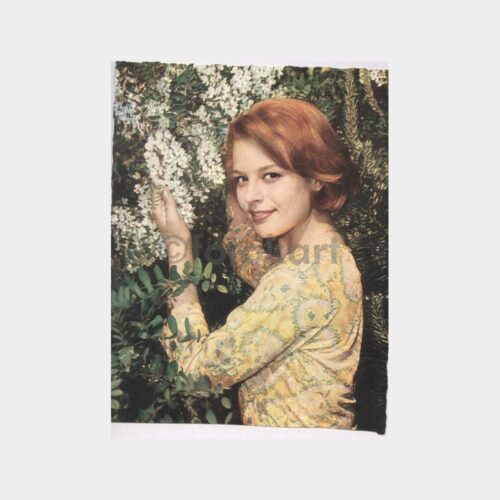 Hülya Koçyiğit Konulu Kartpostal