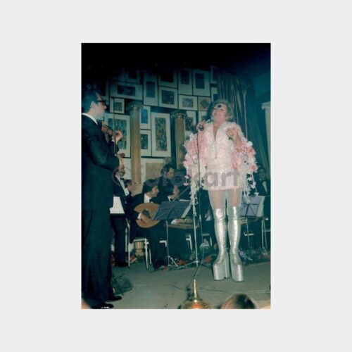 uruna242_1764941201_1_1