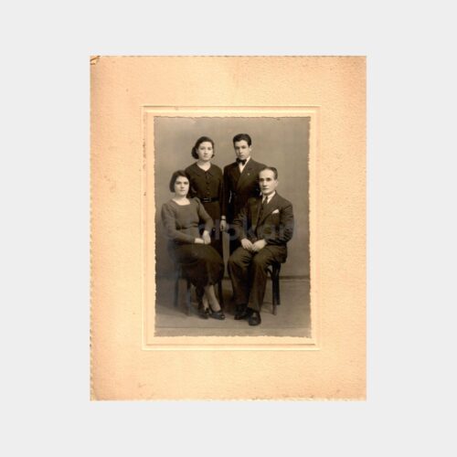 1937 Aile Stüdyo Fotoğraf
