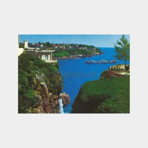 Antalya Kadın Yarı Kartpostal