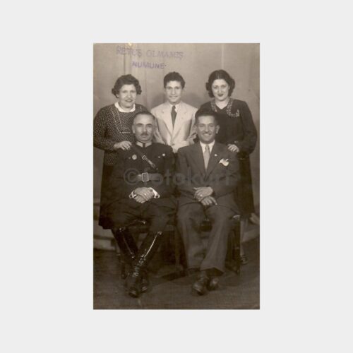 Asker ve Ailesi Stüdyo Fotoğraf