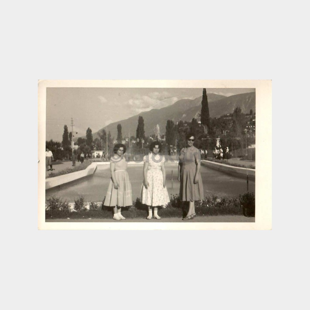 1961 Bursa Kültürpark Üç Kadın Fotoğraf