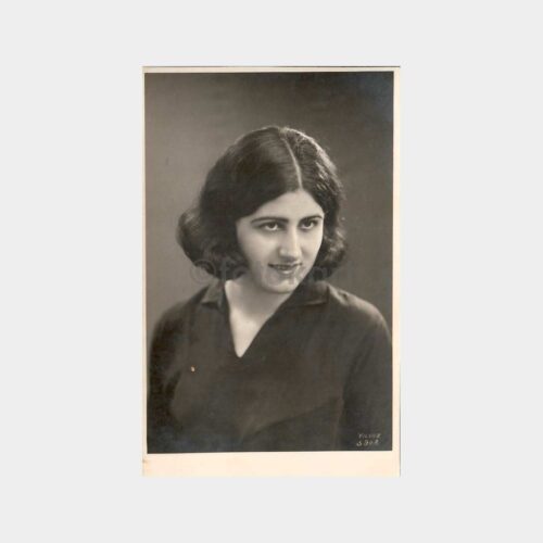 1932 Foto Yıldız - Liseli Genç Kadın Fotoğraf