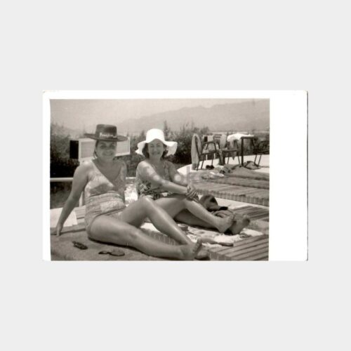 1972 Güneşlenen Kadınlar Fotoğraf