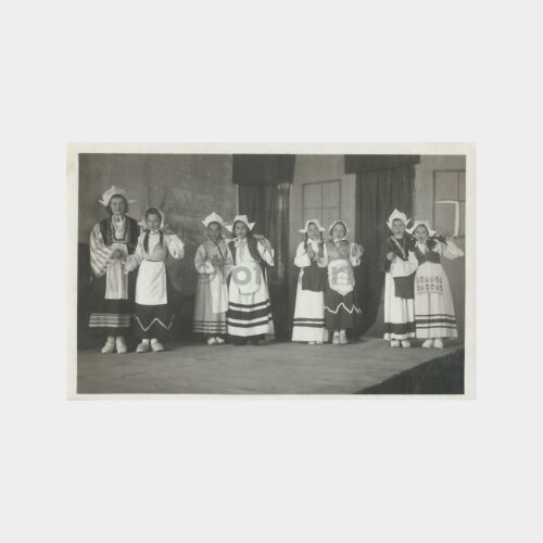 Hollanda Yerel Giysili Kadınlar Temsil 2 Adet Fotoğraf