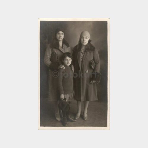 İki Kadın ve Çocuk Stüdyo Fotoğraf