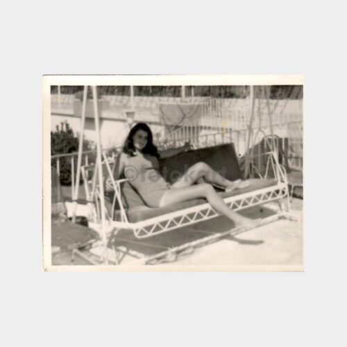 1967 İzmir Efes Salıncakta Kadın Fotoğraf