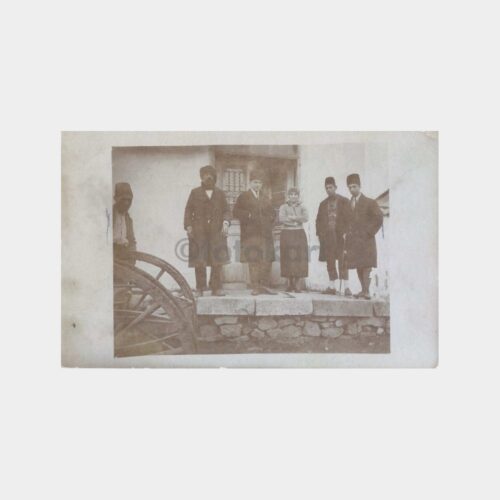 Kalpaklı Beyler ve Kadın Toplu Fotoğraf