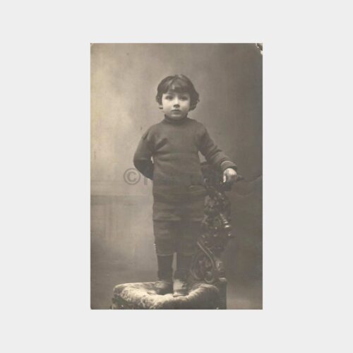 Küçük Çocuk Stüdyo Fotoğrafı